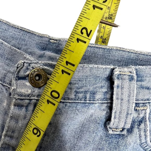 Vintage 90s Light Waist Relaxed Distressed Shorts 12 - Picture 8 of 11